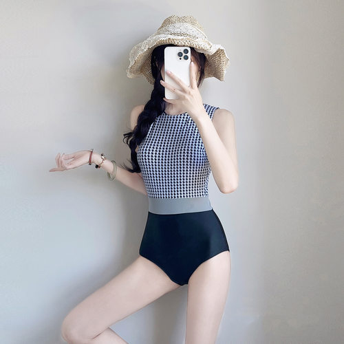 连体泳衣女复古性感露背泳装保守遮肚显瘦高级感温泉度假游泳衣