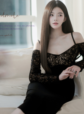 Redmole【珠光蕾影】羊毛混纺｜手工钉珠蕾丝｜修身针织连衣裙