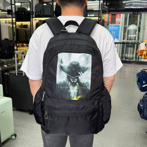 威豹动漫风男学生大容量双肩包