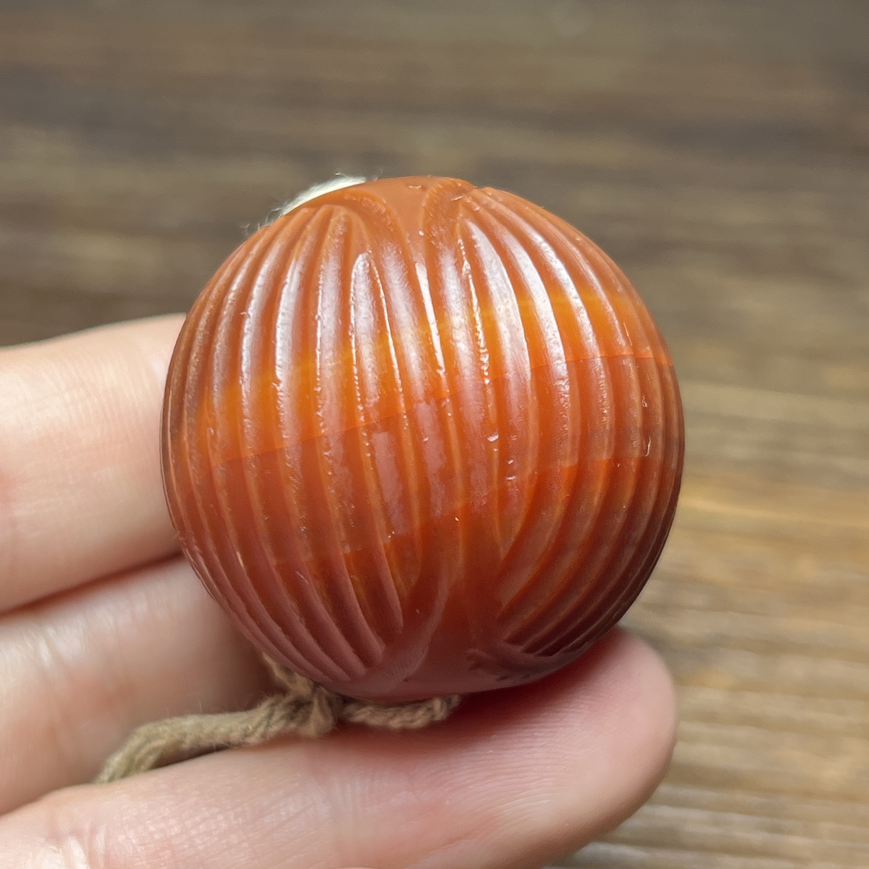 古玩杂项老顶戴花翎清代冒顶大红玛瑙瓜珠老糖球玛瑙风化鸟笼顶珠