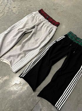 侧边三条杠拼接格子卫裤Three-bar plaid sweatpants on the side