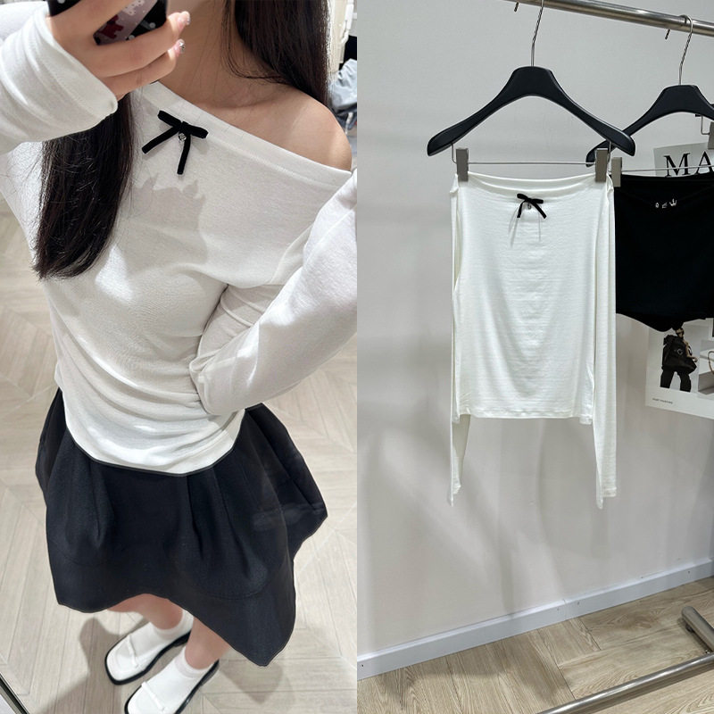 无名女装2026早秋深圳白色蝴T恤