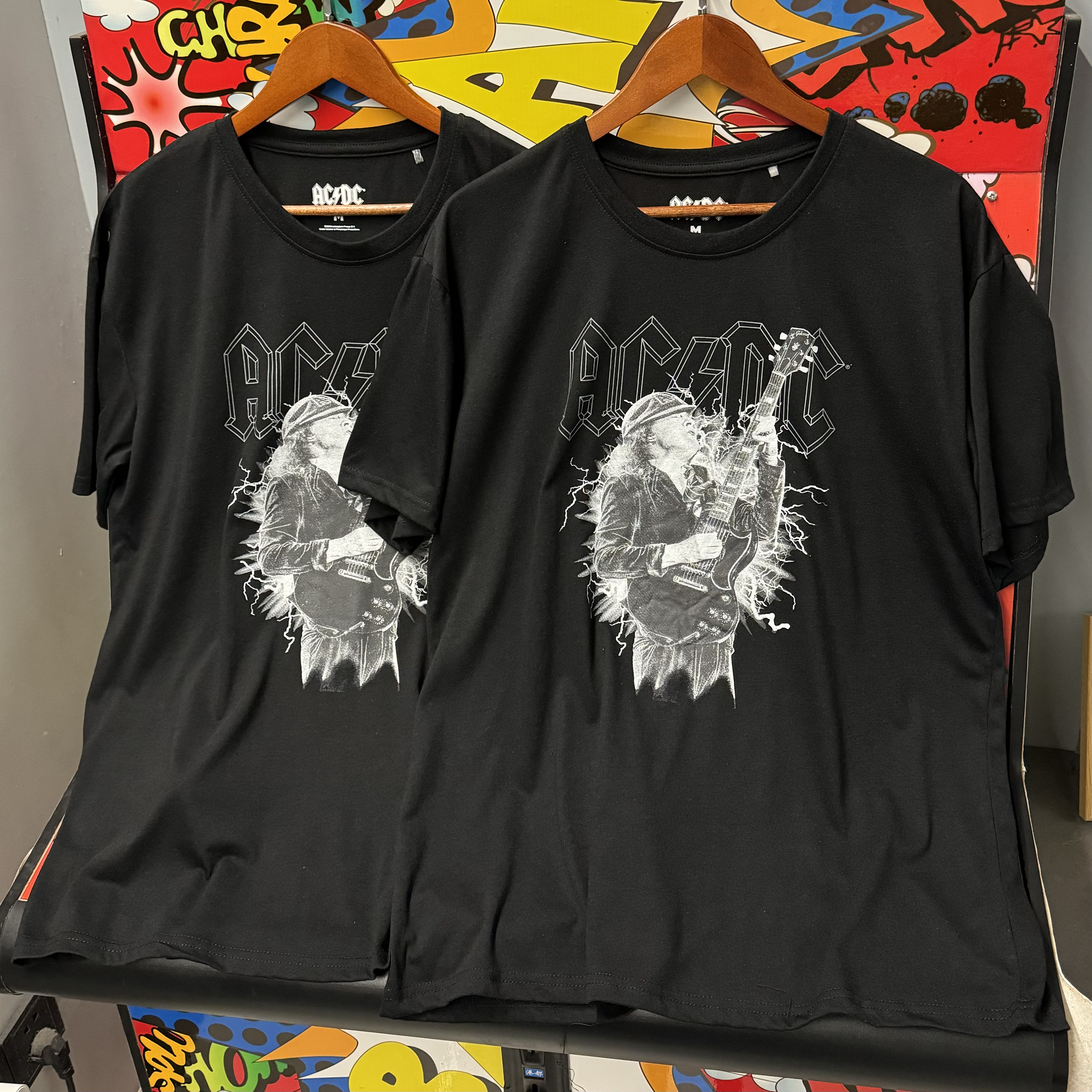 澳州版 AC/DC 吉他手Angus Young复古短袖男女T恤摇滚乐队夏薄267
