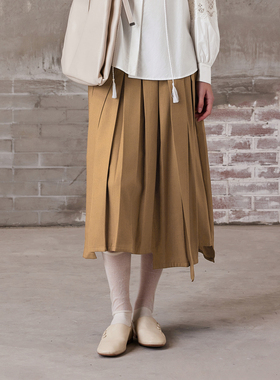 学院风|MSLAN春季美拉德减龄压褶A字设计感不规则半身裙MECV8303