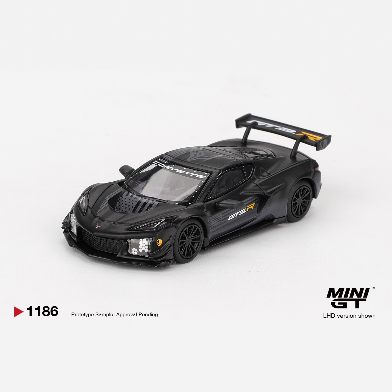 MINIGT1186纸盒雪佛兰科尔维特Z06GT3R哑光黑色测试车64合金车模