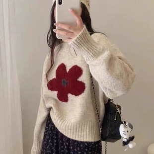 念花逸花朵设计感休闲毛衣