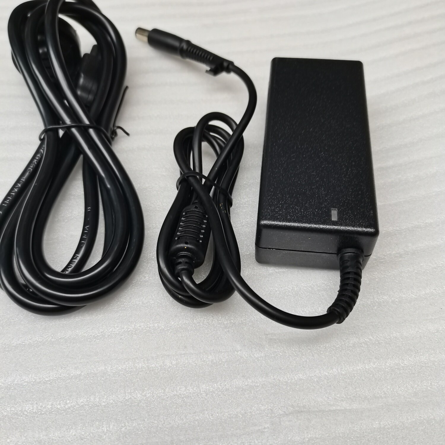 适用惠普电源适配器F700F500tx2dm3Folio 13-1015tu 18.5v3.5a