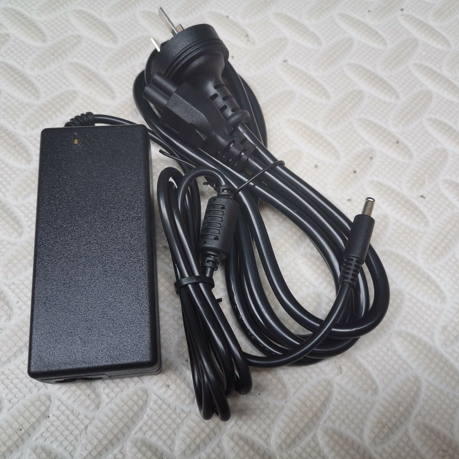 火牛戴尔Inspiron15-3558 14-3458 3455电源适配器19.5V3.34A 65W