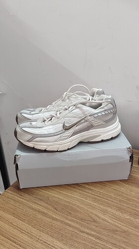 Nike Initiator 跑鞋 IB4339-001广东MZ仓下单前阅读详情页