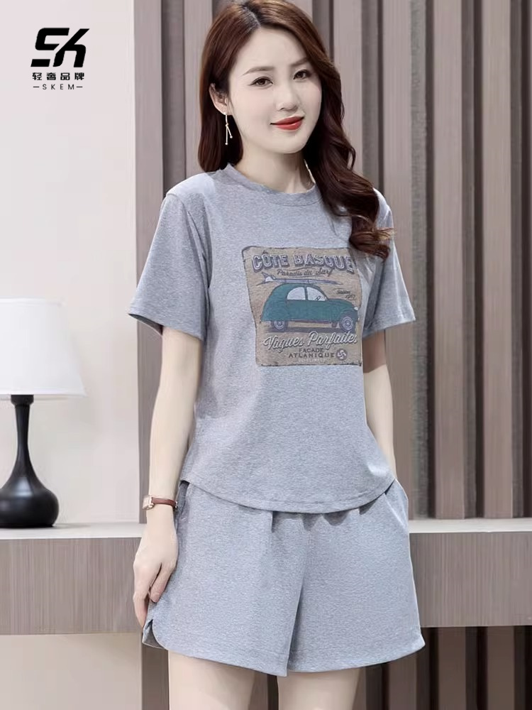 时尚套装女2023夏季新款小个子流行宽松透气短裤休闲运动服两件套