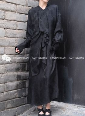 UMA WANG24秋冬黑色堆褶暗纹提花长袖衬衫