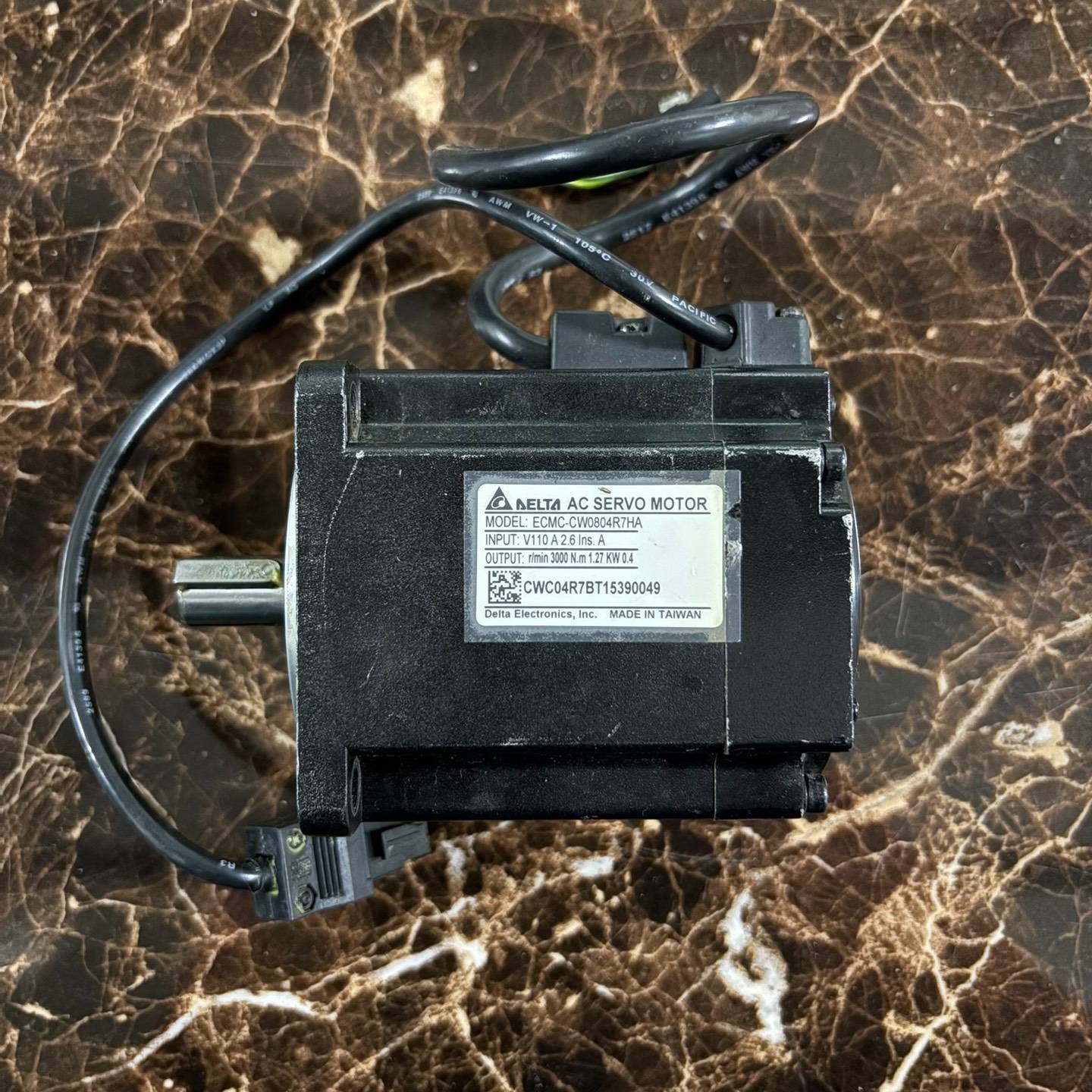 台达 ECMC-CW0804R7HA 400W伺议价 也可为维修！！