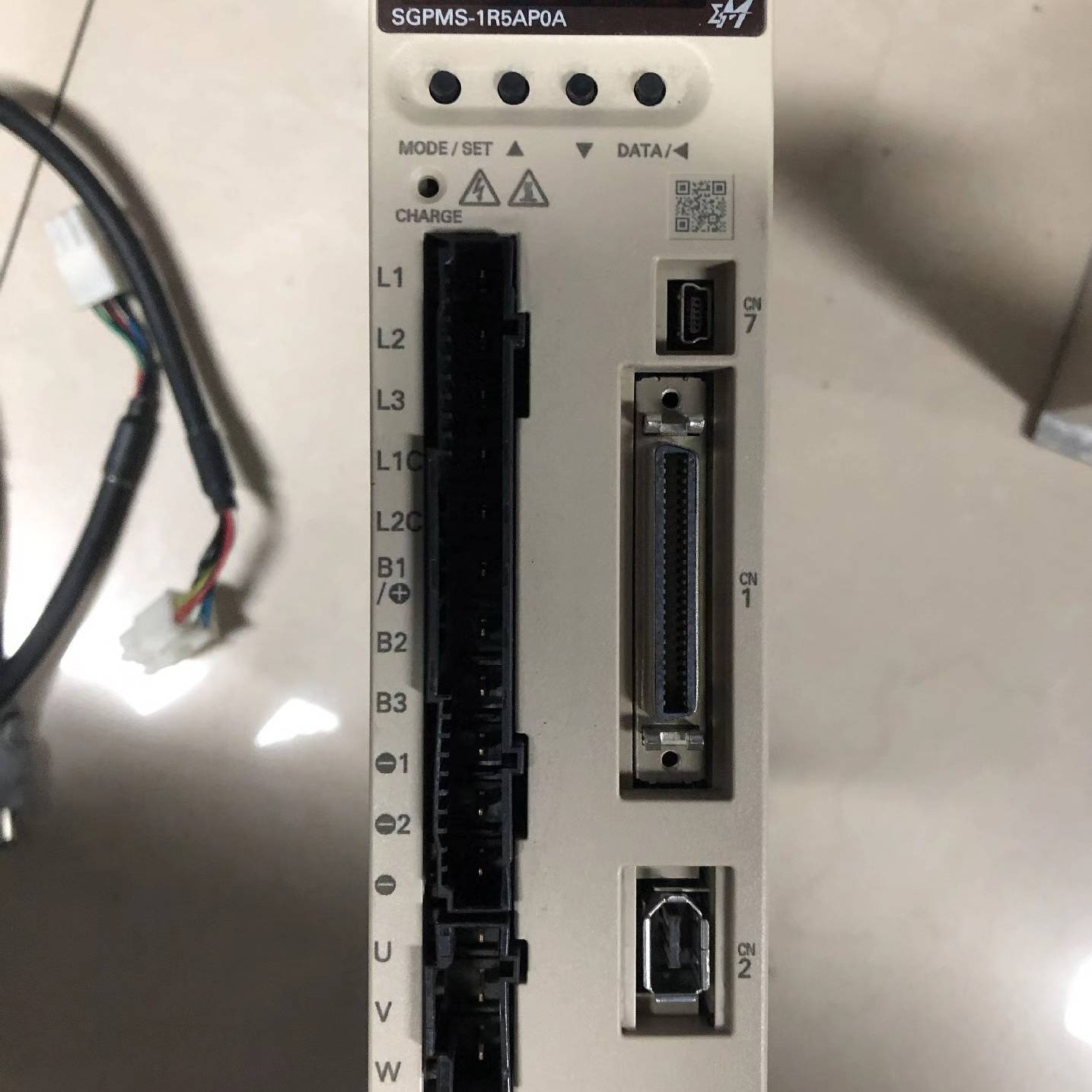 安川驱动器SGPMS-1R5AP0A,成议价 也可为维修！！