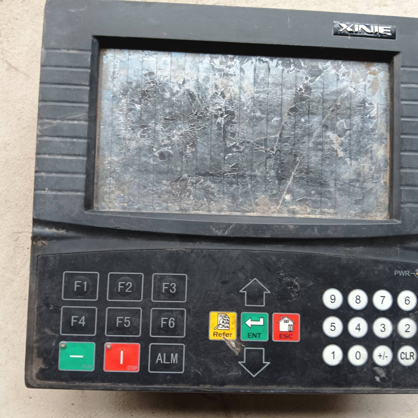 信捷xmp2-32r-e成色型号样议价 也可为维修！！