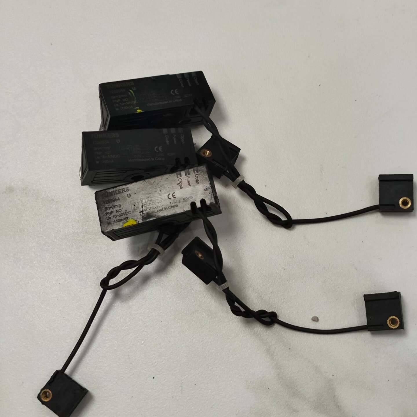 TUNKERS/夹紧气缸传感器传议价 也可为维修！！