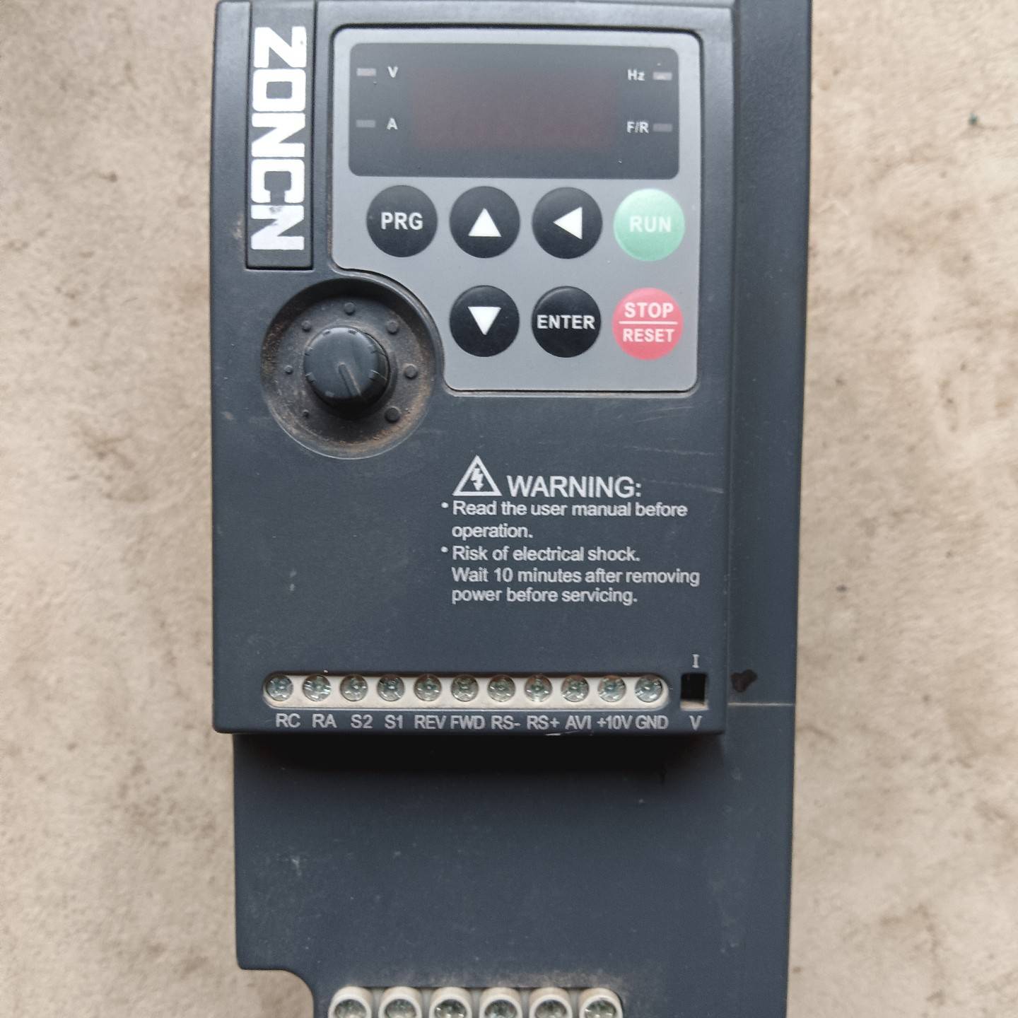 众辰变频器nz200-4r0g/5r5p-4议价 也可为维修!!