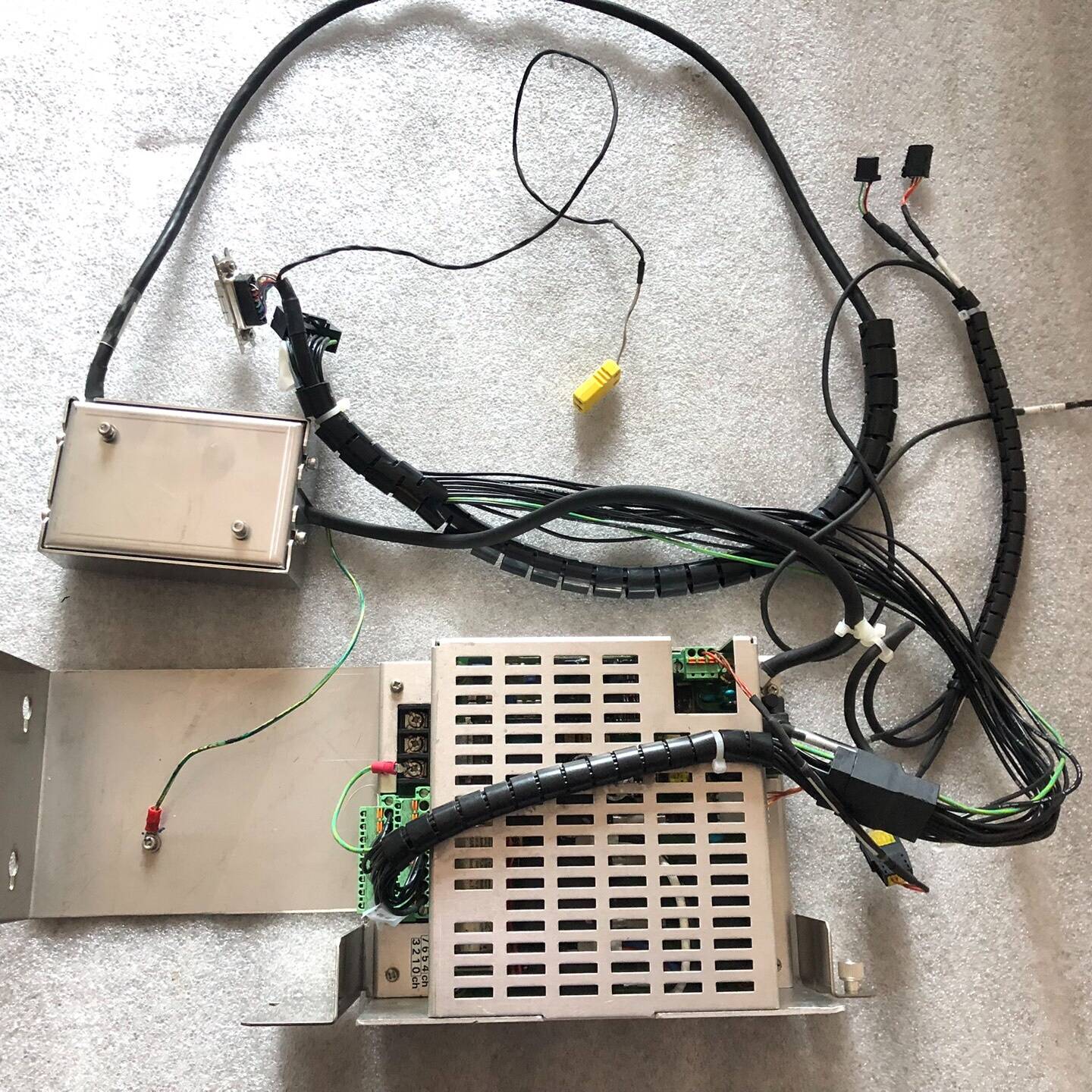 OMRON E5ZR-U08TC01-A2议价 也可为维修！！