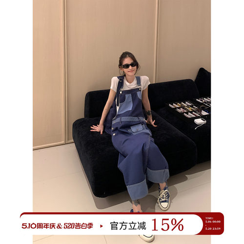 吴童童蓝色开叉牛仔背带连衣裙