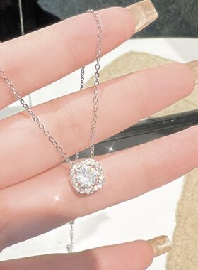 方糖镶钻项链2024夏季轻奢高级感百搭钛钢不掉色锁骨链送女友闺蜜