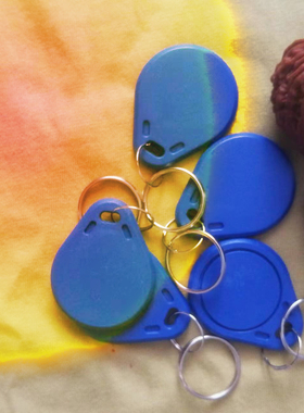 IC卡UID白卡蓝色挂扣可反复复制擦写酒店公寓门禁电梯定制卡