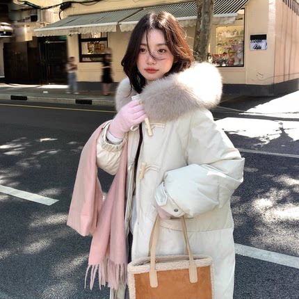 长款羽绒服女2025冬季新款中长款牛角扣毛领设计感加厚过膝外套爆