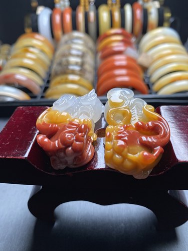 天然精品黄龙玉霸王貔貅一对