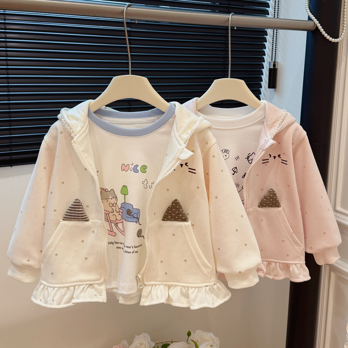 女童长袖连帽外套春季新款女宝宝韩版时尚洋气上衣儿童衣服童装潮