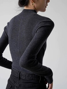 高级感灰色半高领羊毛针织打底衫女秋冬中领长袖毛衣内搭修身上衣