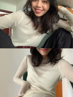 白色纯欲风天丝羊毛面膜t恤女早春软糯修身内搭长袖打底衫上衣薄