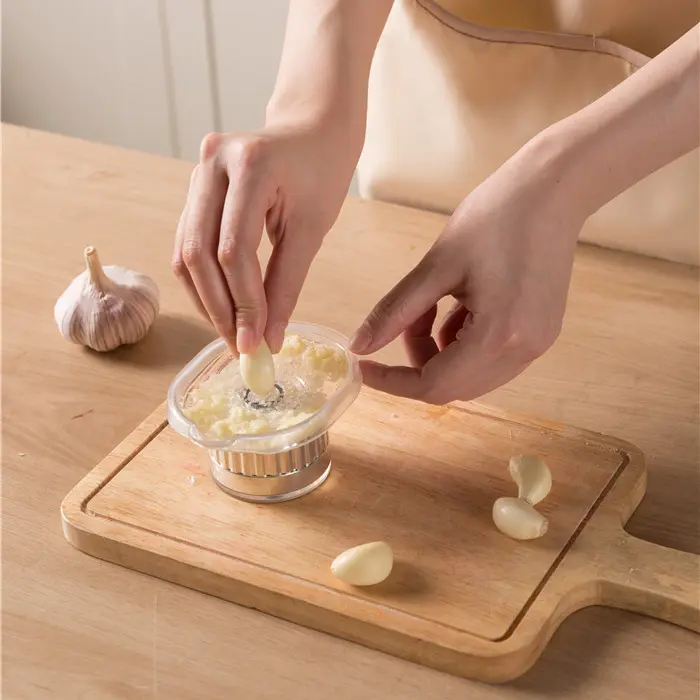 吸盘姜蒜研磨器家用厨房生姜压泥器蒜泥果泥制作工具