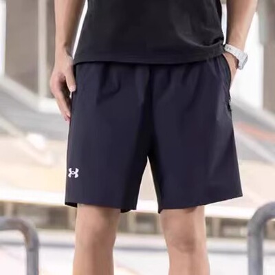 安德玛男士速干宽松短裤