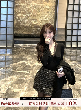 愉悦愉悦黑色V领扭结长袖T恤女春季气质收腰修身显瘦设计感打底衫