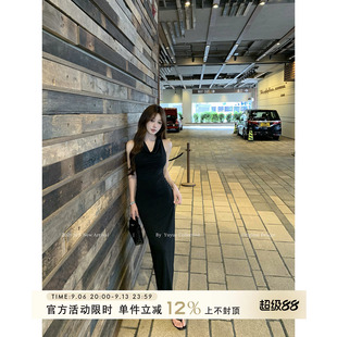 Yuyueer 黑色V领挂脖包臀连衣裙女夏季后开叉气质修身收腰长裙