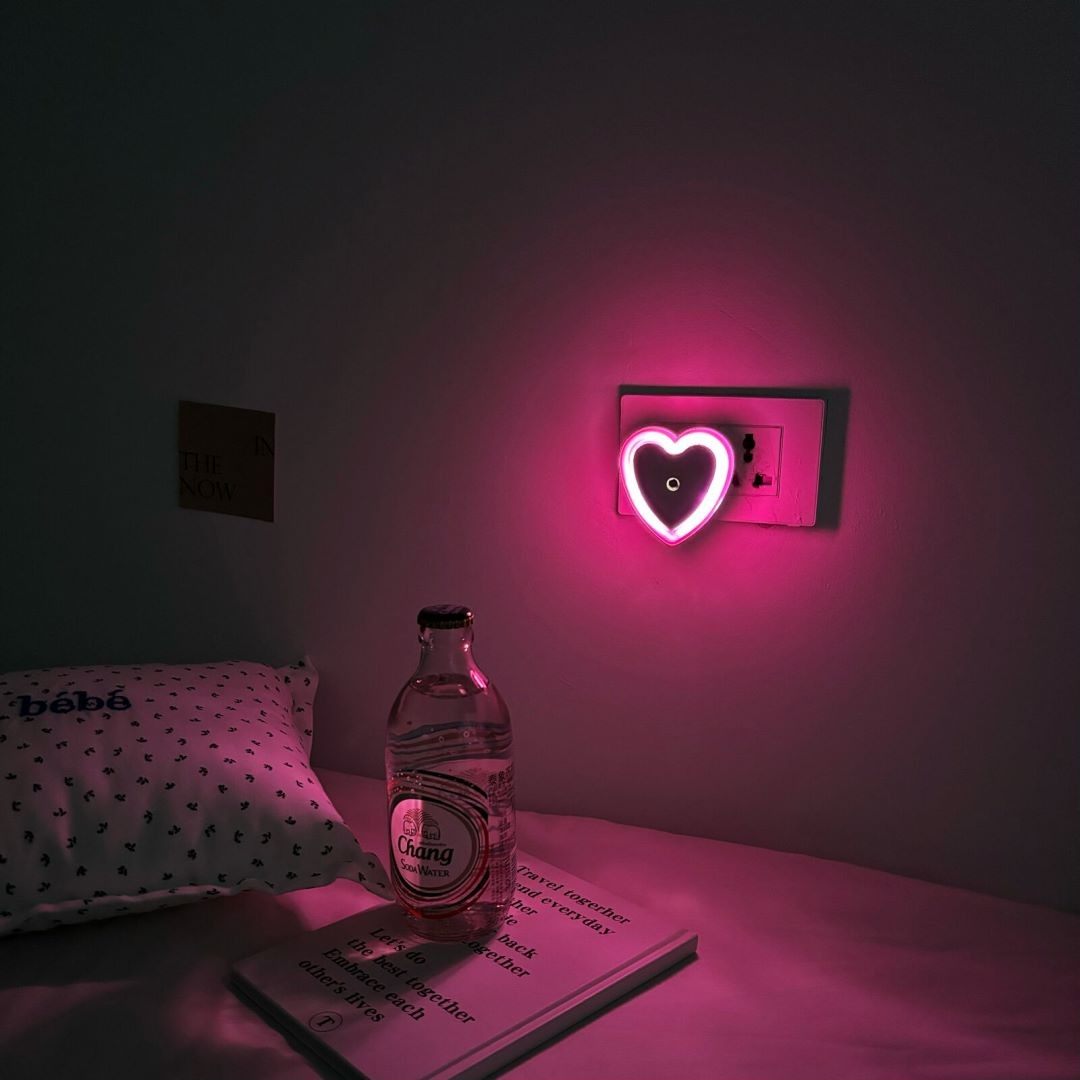 浪漫爱心发射biu~氛围灯卧室情调床头灯睡眠灯节能情侣光控小夜灯,家装灯饰光源,氛围灯,淘宝优惠券,粉丝福利购,淘宝优惠卷