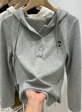 连帽衫字母刺绣灰色针织T恤早春新款2026女修身休闲叠穿打0206zd