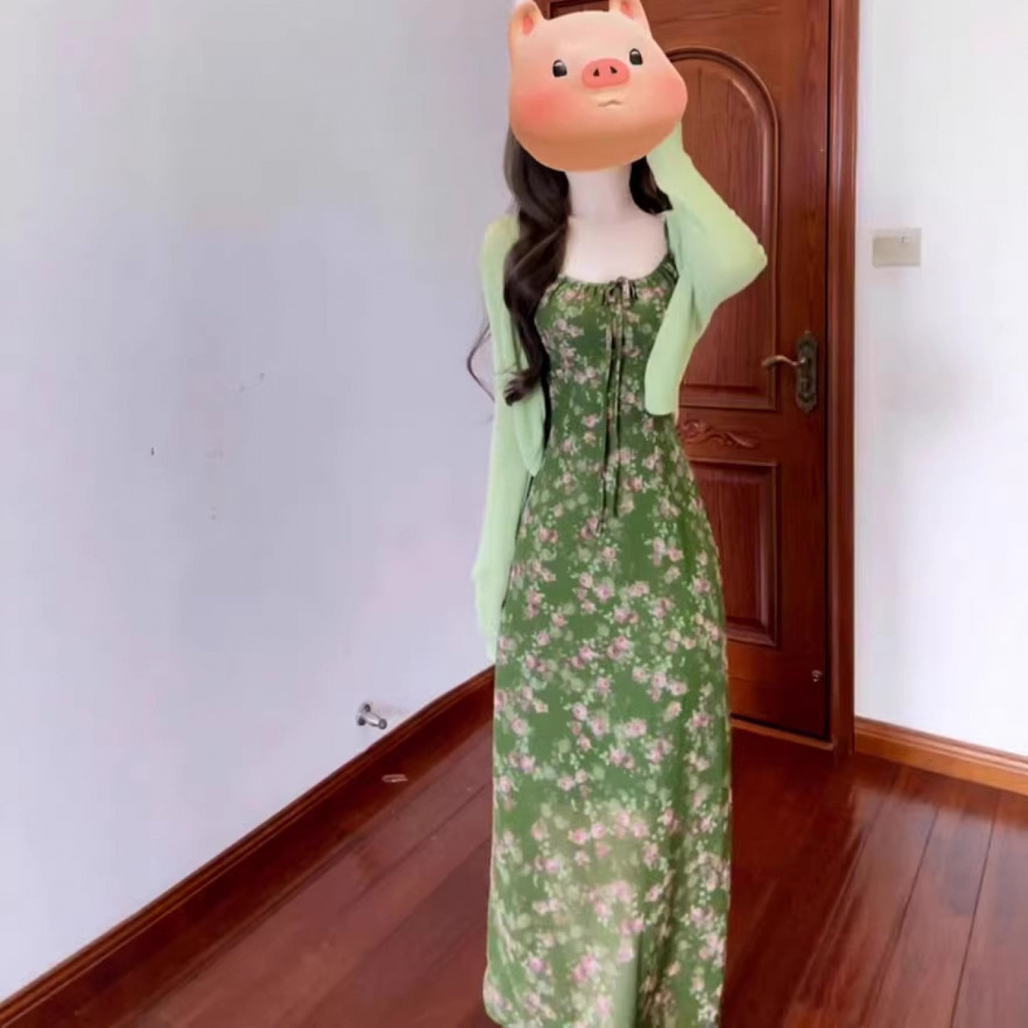法式绿碎花吊带长裙03