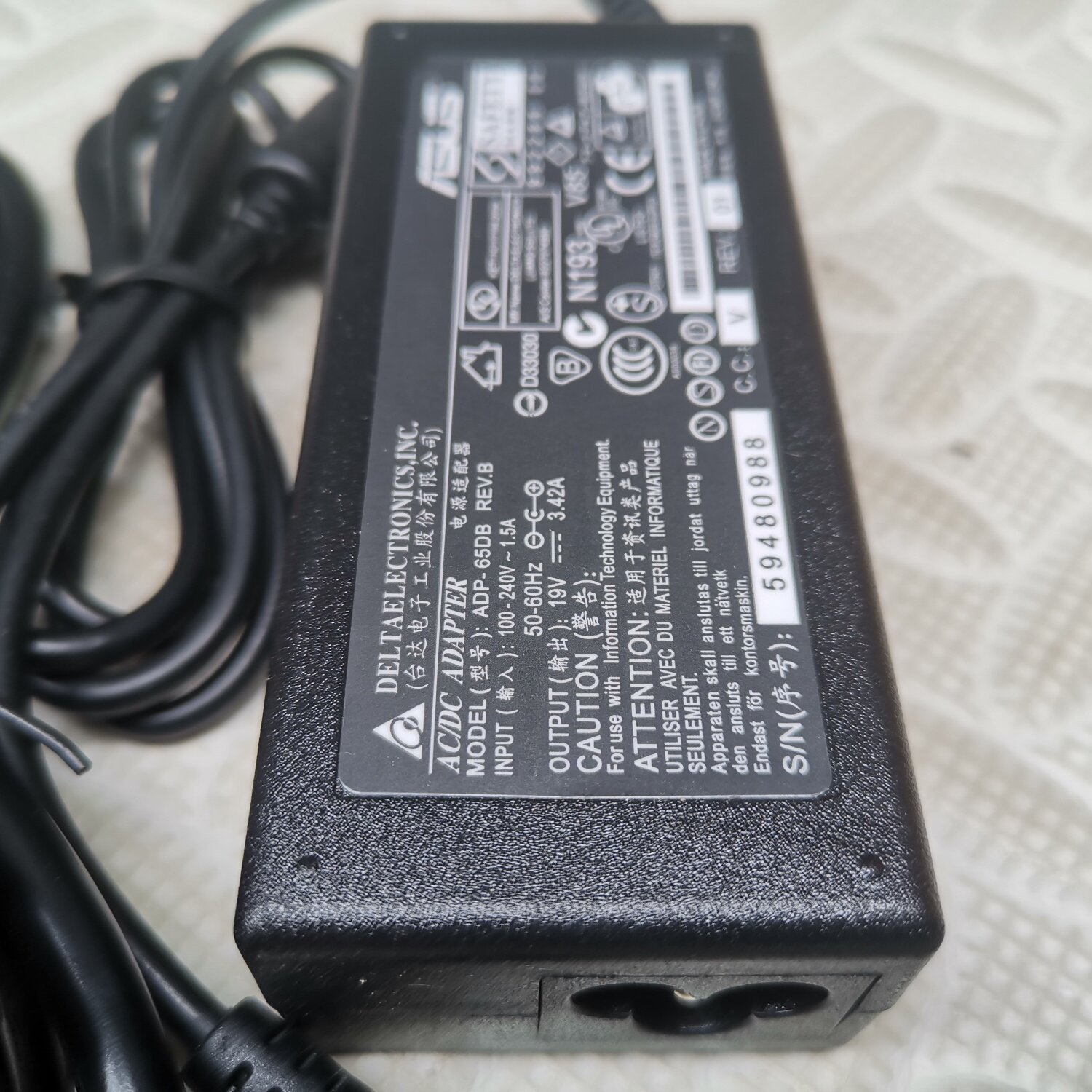华硕A580 A540U s4000u 19V3.42A笔记本电源适配充电器线65W