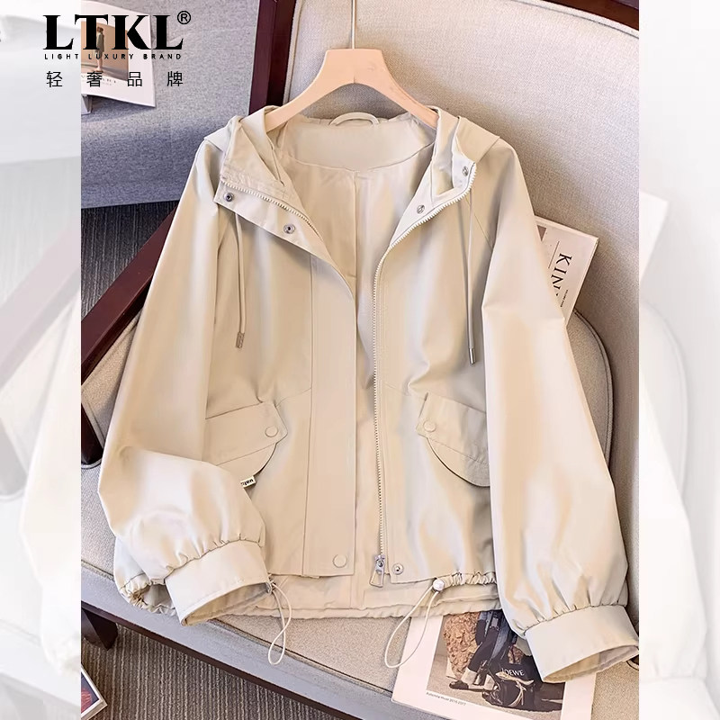 工装外套女款2026新款春秋季独特漂亮巨好看的防风休闲冲锋衣夹克