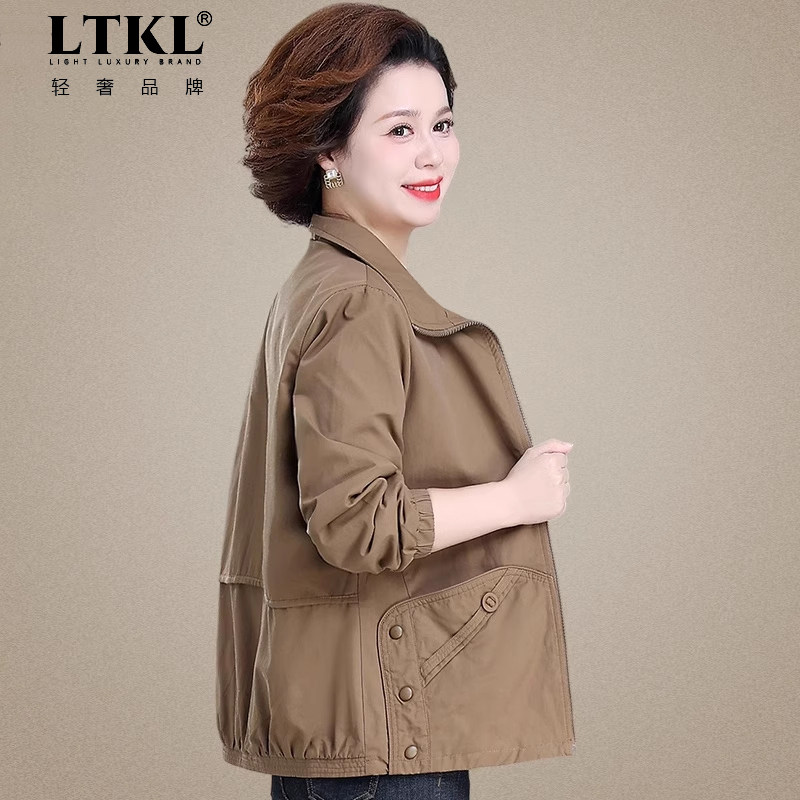 中年女士妈妈2025新秋装洋气外套中老年人女短款夹克上衣服新爆款