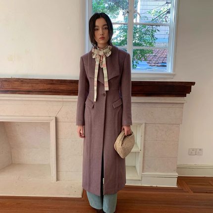 Spoii 紫藤色羊毛混纺收腰宽肩分割设计单排扣呢大衣