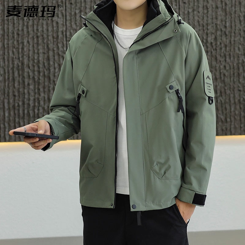 爸爸外套秋冬款中年男士加绒冲锋衣三合一户外登山服防风连帽夹克