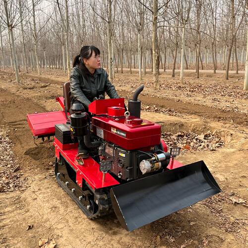 乘坐式履带旋耕机多功能微耕机大棚果园山地丘陵水田耕地开沟机