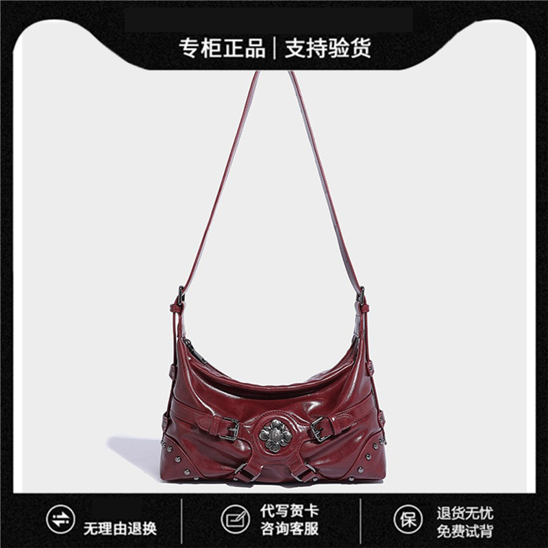 2025新款秋冬潮韩式复古千禧辣妹时尚铆钉机车包通勤百搭单肩女包