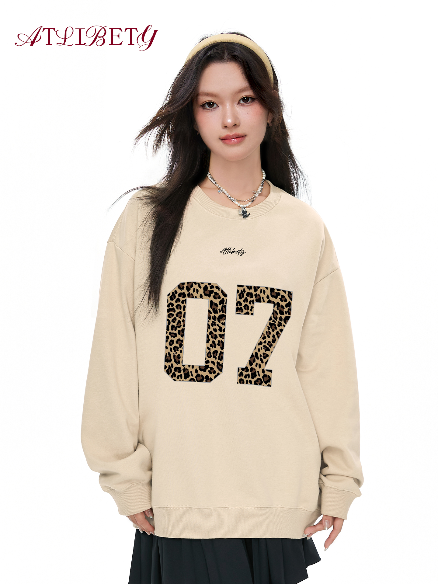 American-Style Leopard Print Digital Round-Neck Sweatshirt for Women, Loose and Versatile, Niche Sweet and Cool Style Couple's Top Jacket