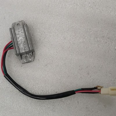 时风三轮车调节器发电机电子调节器矿农硅整流发电机四线调节器