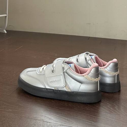 Trends！银色鞋子有点甜酷甜酷