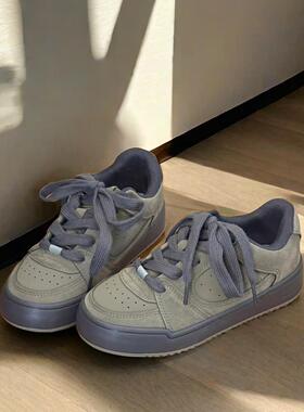 Trends！美式复古面包2024冬季学生百搭chic韩版小白鞋运动板鞋