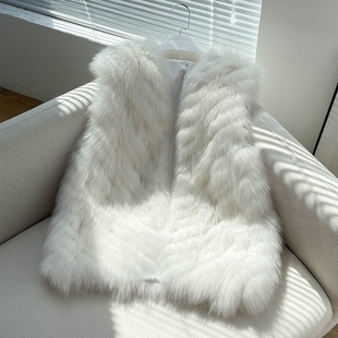 仿皮草马甲外套女冬款时尚2023新款爆款洋气小个子时髦显瘦小香风