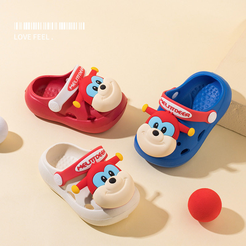 儿童拖鞋夏男新款可爱超萌室外儿童洞洞鞋男女童软底宝宝拖鞋