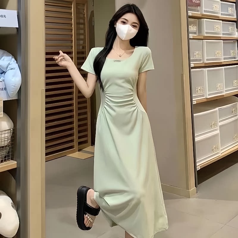 LY 2026年春夏新款女装黑色无袖简约风格宽松版型连衣裙 - 淘宝联盟商品